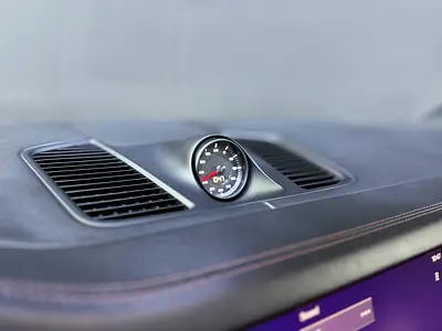 صورة 8 لـ 2022 Porsche CAYENNE