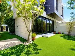 Unfurnished | Big Plot | Ready