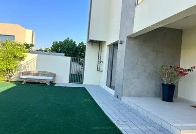 Corner Unit | Upgraded Kitchen | Garden