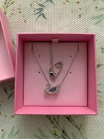 Swarovski Swan Blue Pendant Necklace with Box - Brand New