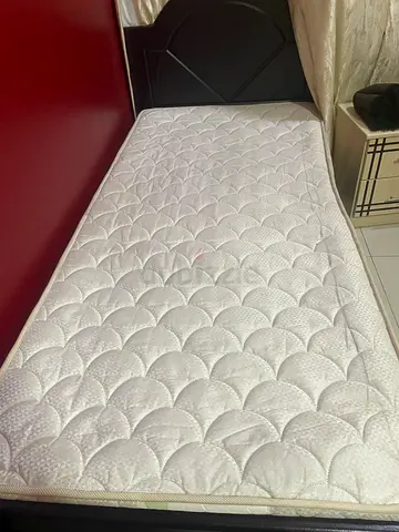 Single bed in good condition - firm support