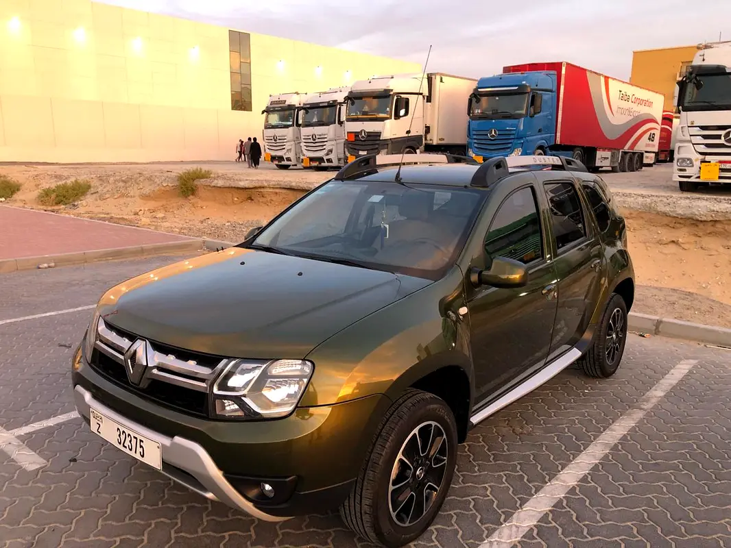Renault Duster 2018 — photo 1 of 8