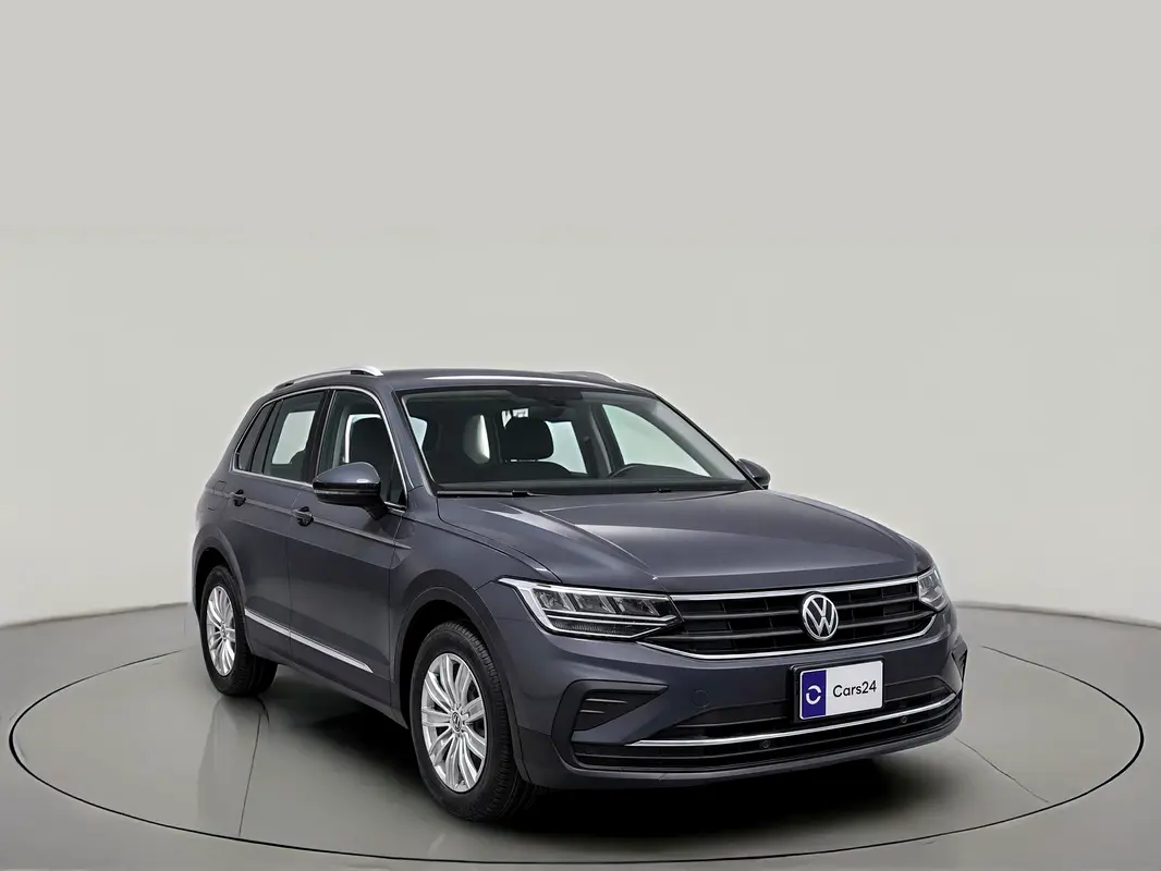 Volkswagen Tiguan 2022 — photo 1 of 13