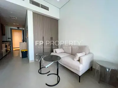 BRAND NEW FULLY FURNISHED /CHILLER FREE/POOL VIEW