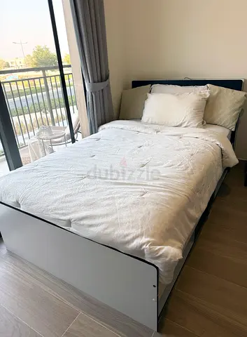 Single Bed (120x200) with Mattress