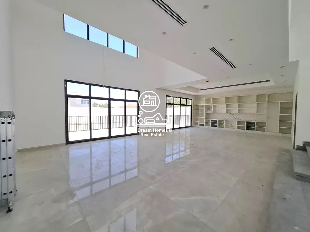Brand new Modern 6-bed villa in Shakhbout city