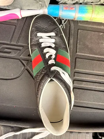 Brand new Gucci black leather sneakers with green-red web detail - size 7.5