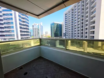 FAMILY SHARING. 6CHEQUES. SPECIOUS 2BHK. 3 WASHROOM. 2 BALCONY. BOOK NOW