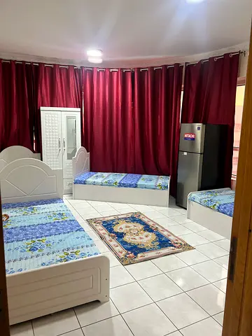 ابوهيل ( سكن بنات ) نظيف جدا وراقي بجانب مترو القيادة
