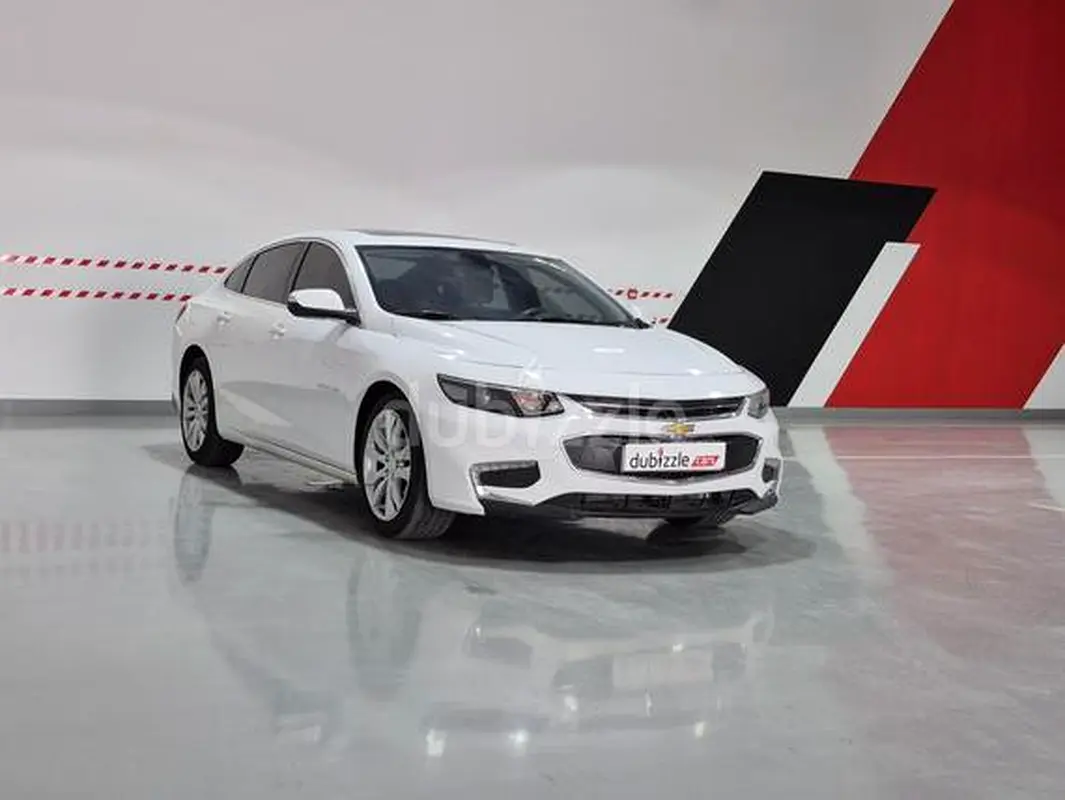 Chevrolet Malibu 2018 — photo 1 of 12