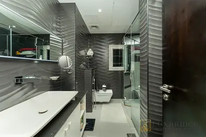 Vacant | Spacious Townhouse with living room Extended | Bathroom upgraded