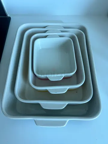 Crate  Barrel Set of 4 White Ceramic Baking Dishes