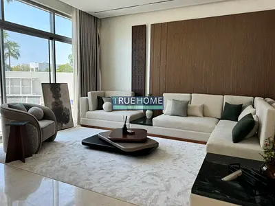 Ultra-Luxury | Corner | Private Pool, Gym & Elevator