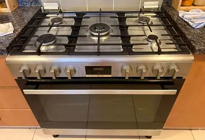 Bosch Stainless Steel 5-Burner Gas Range with Oven - Good Working Condition