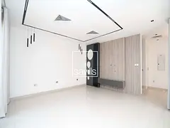 Modified Villa | SIngle Row | Vacant