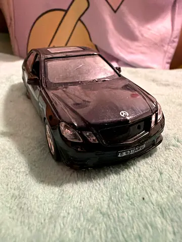 RMZ CITY Mercedes-Benz E63 AMG