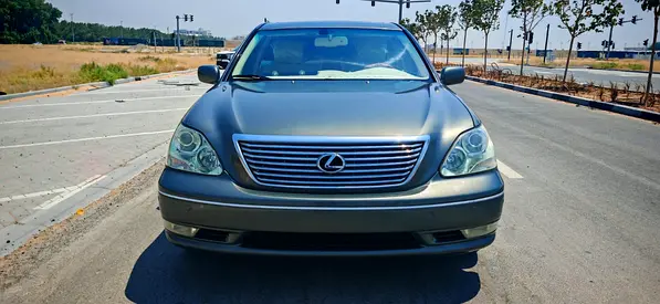 2005 Lexus LS 430 1/2 Ultra - Pristine American Specs