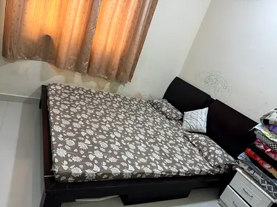 King size bed best offer 350 AED