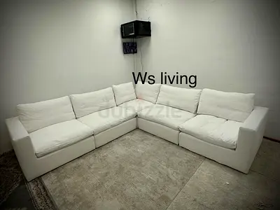 Like new condition ws living modular sofa
