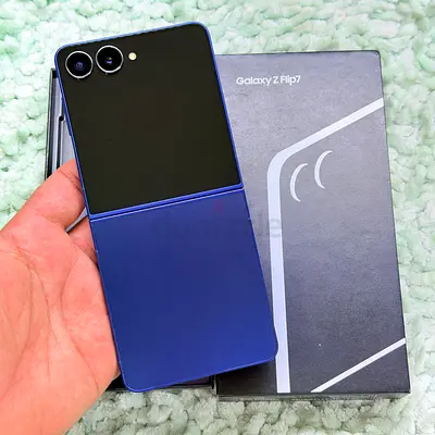 SAMSUNG GALAXY Z FLIP 7 512GB STORAGE BLUE COLOR