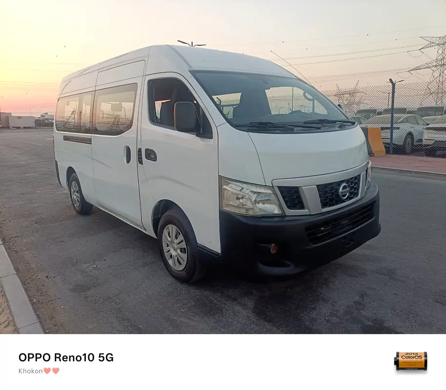 Nissan Urvan 2017 — photo 1 of 12