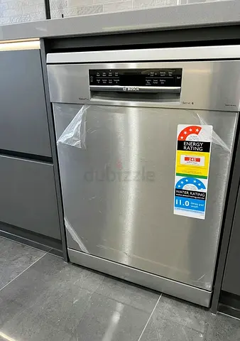 Bosch Series 6 Built-In Dishwasher – Latest Model, 3-Rack Semi-Integrated Design, Like New Condition