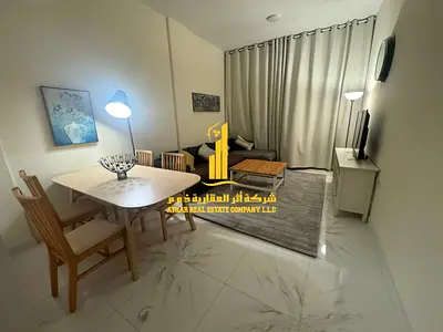 شقة فاخره اوساكن غرفتين وصالة مع بلكونه .عجمان الحميديه.مفروشه بالكامل للإيجار الشهري. الايجار يشمل الفواتير والإنترنت وموقف