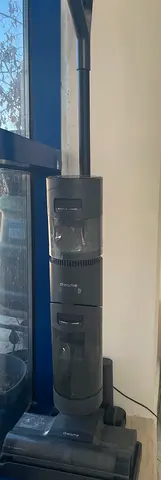 Dreame Cordless Stick Vacuum (tower-style) - Good Working Condition