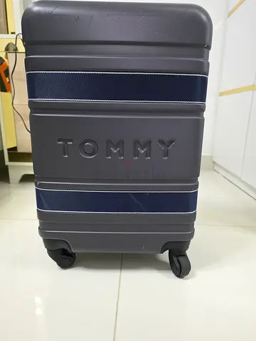 Tommy Hilfiger hard-shell trolley suitcase - small size, dark grey