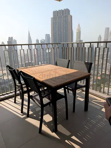 Outdoor table with 4 outdoor chairs