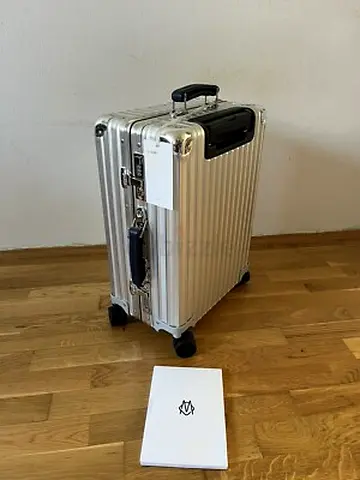 Rimowa Classic aluminum Silver hard-shell carry-on suitcase with spinner wheels