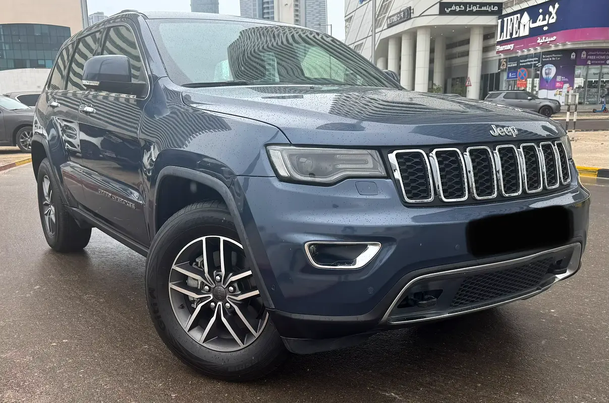 Jeep Grand Cherokee 2021 — photo 1 of 12