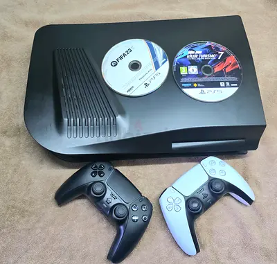 PS5 FAT DISC 825GB TWO CONTROLLER +2 GAMES