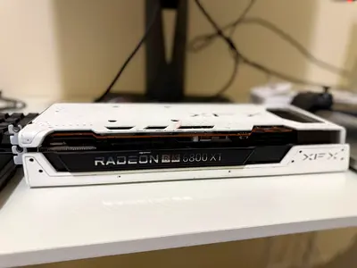 AMD Radeon RX 6800 XT