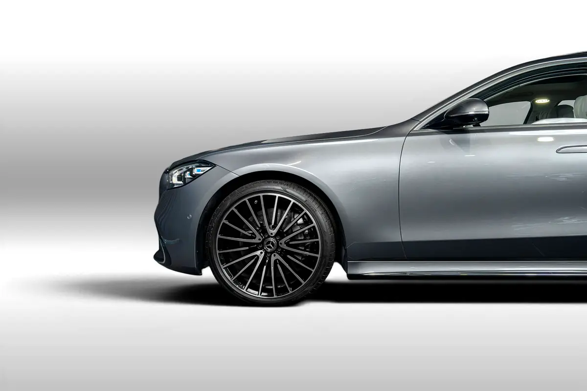 Mercedes-Benz S-Class 2024