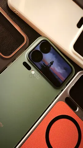 Green Xiaomi mi 17 pro max smartphone with multiple protective cases (good condition)