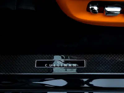 2025 ROLLS-ROYCE CULLINAN — миниатюра 19