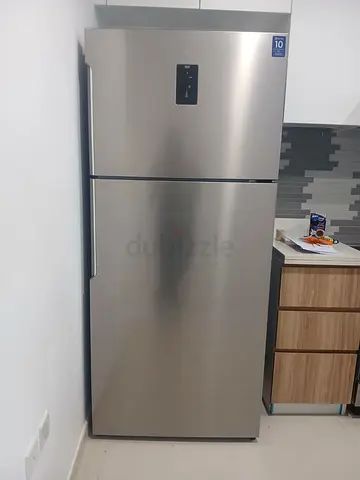 Hisense Silver Top-Freezer Refrigerator - 2 Door, Good Condition