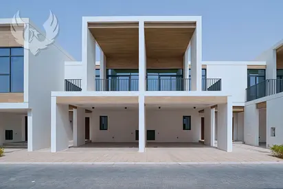 Single row | Next to pool | Rented