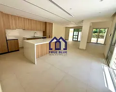 Fully Upgraded | Single Row | Walk to Beach