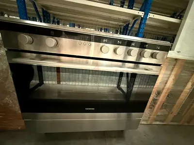 Free delivery Siemens freestanding stainless steel cooker with oven 90 cm- good condition