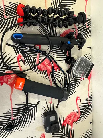 GoPro HERO 7 Black + Full Accessories Bundle