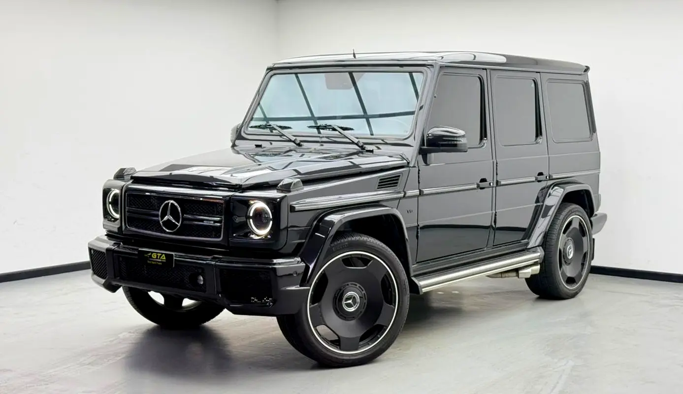 Mercedes-Benz G-Class 2010 — photo 1 of 17