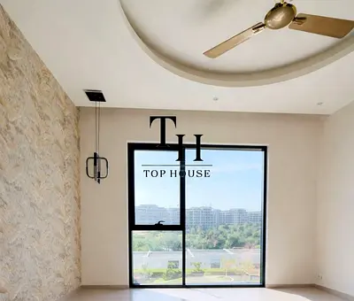 PARK VIEW | PRIME LOCATION | SPACIOUS 2-BEDROOM APARTMENT