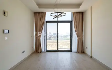 Spacious 1BR Apartment - Kitchen Appliances- Ready