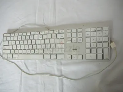 Apple A1243 Aluminium USB Wired Keyboard with Numeric Keypad