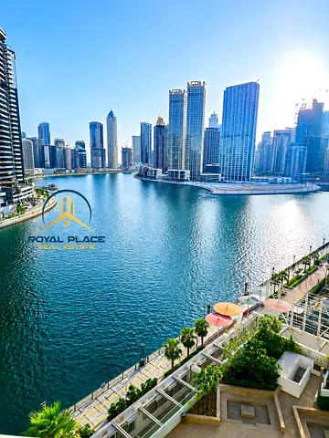 استوديو مفروش مطل على القناة | شرفة | داماك ميزون برايف أ