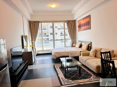 Large Studio in Silicon Heights | Free Parking