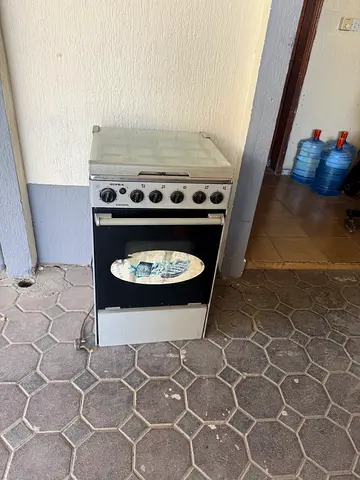 Supra Gass cooker in perfect working condition