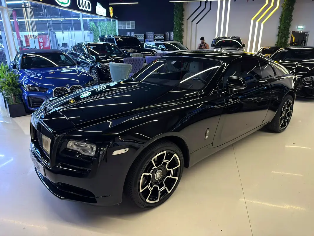 Rolls-Royce Wraith 2018 — photo 1 of 20